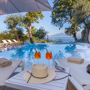 Villa Deluxe